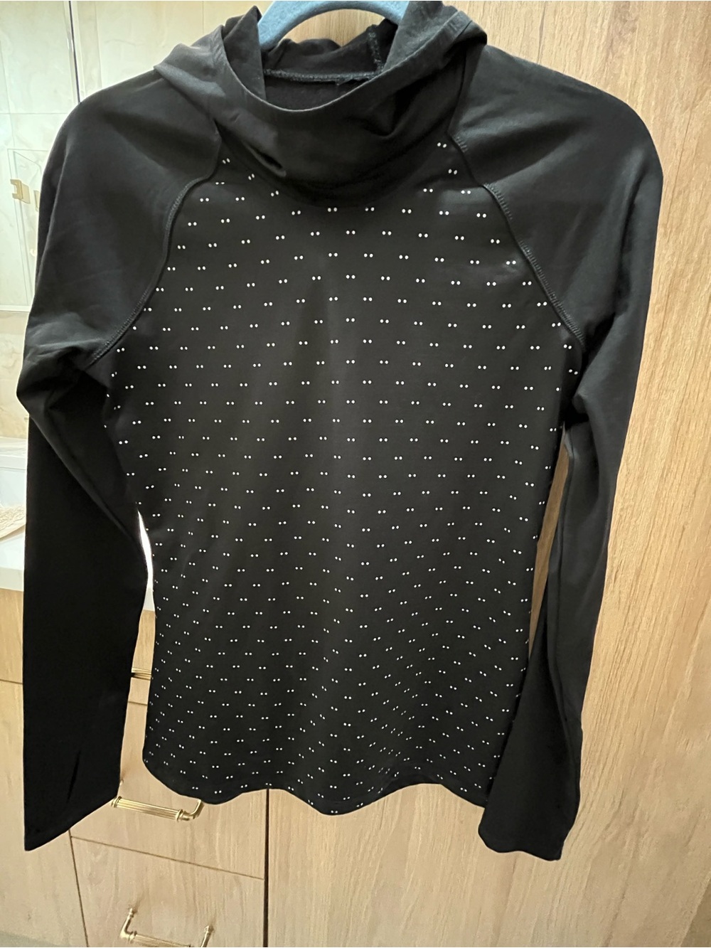 Old Navy Active Reflective Dotted Go-Dry Hoodie - Size Small